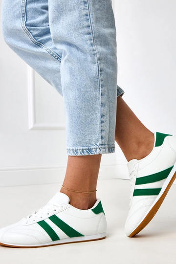 Baskets blanches de type tennis avec insert vert Mydland 2