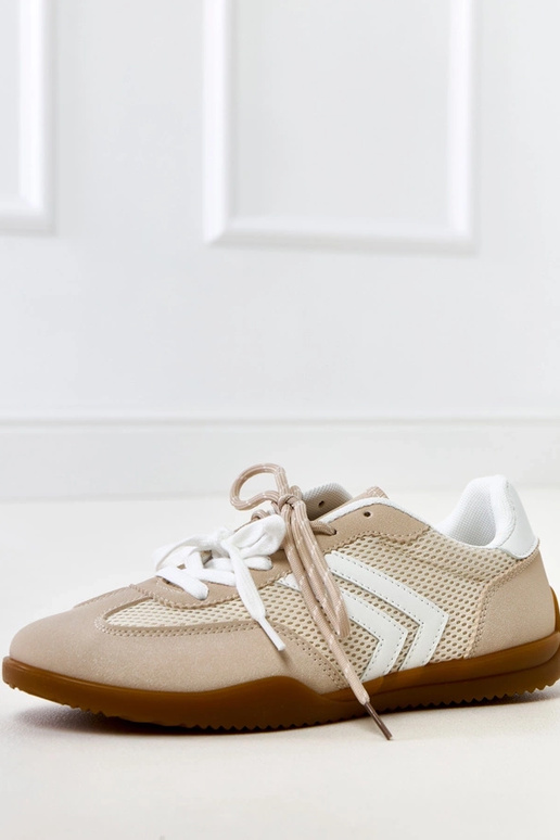 Baskets de tennis en tissu mesh... Baskets de tennis en tissu mesh...