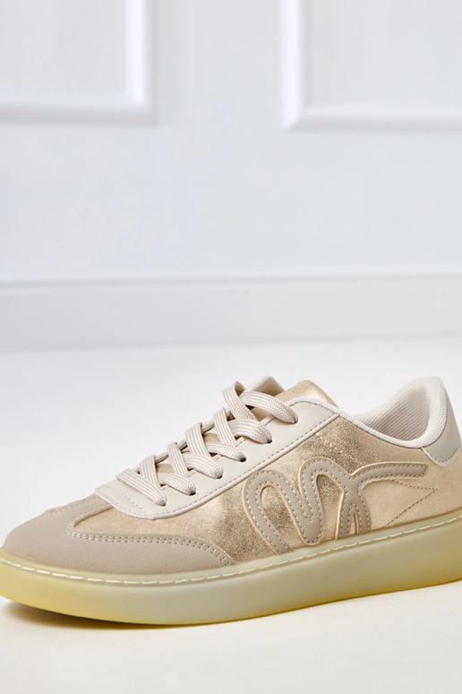 Baskets couleur sable avec plateforme... Baskets couleur sable avec plateforme...