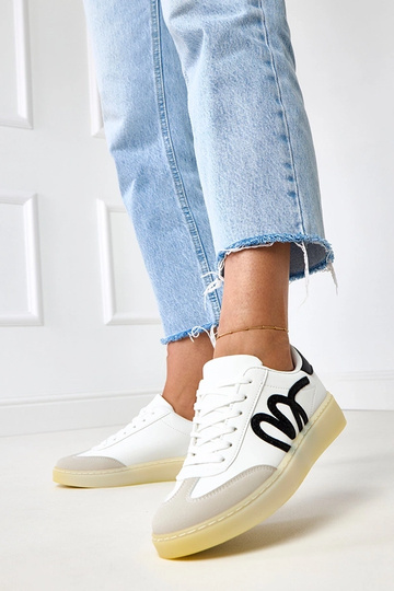 Baskets blanches avec... 2