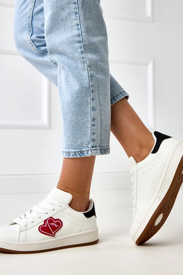 Baskets blanches avec plateforme et cœurs rouges Tela 2