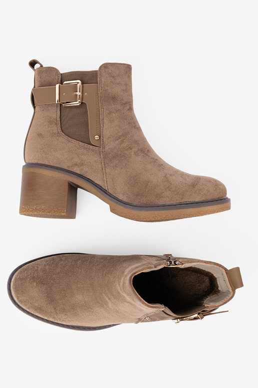 Élégant chaussures beige avec un talon confortable