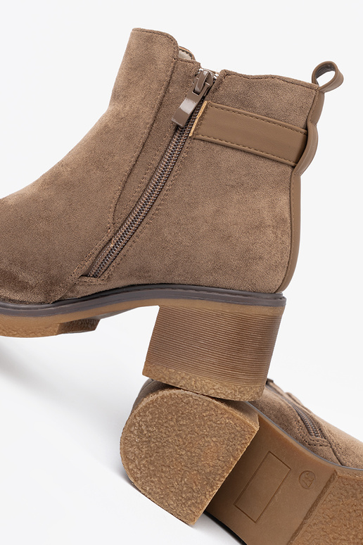 Élégant chaussures beige avec un talon confortable