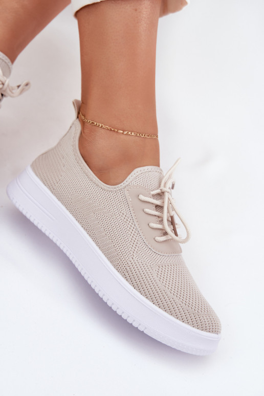Un modèle convaincant baskets avec une plateforme Féminin beige Kalyra  Un modèle convaincant baskets avec une plateforme Féminin beige Kalyra