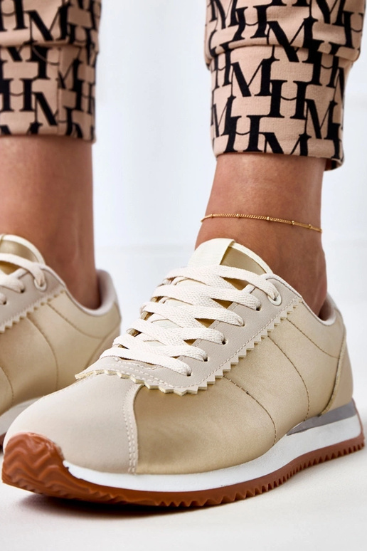 Baskets sportives couleur sable avec...