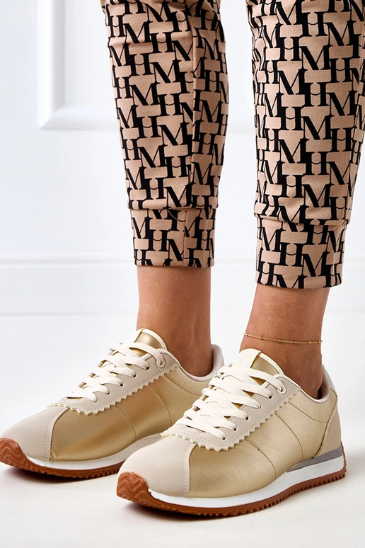 Baskets sportives couleur sable avec...