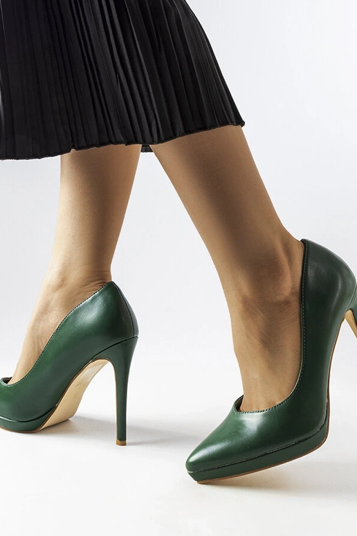 Escarpins classiques couleur vert... Escarpins classiques couleur vert...