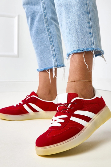 Baskets en mesh rouges avec insert blanc Weka 2