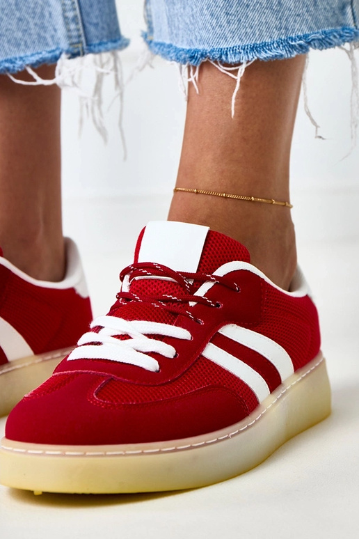 Baskets en mesh rouges avec insert... Baskets en mesh rouges avec insert...