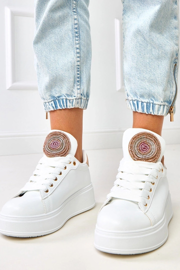 Baskets blanches sur...
