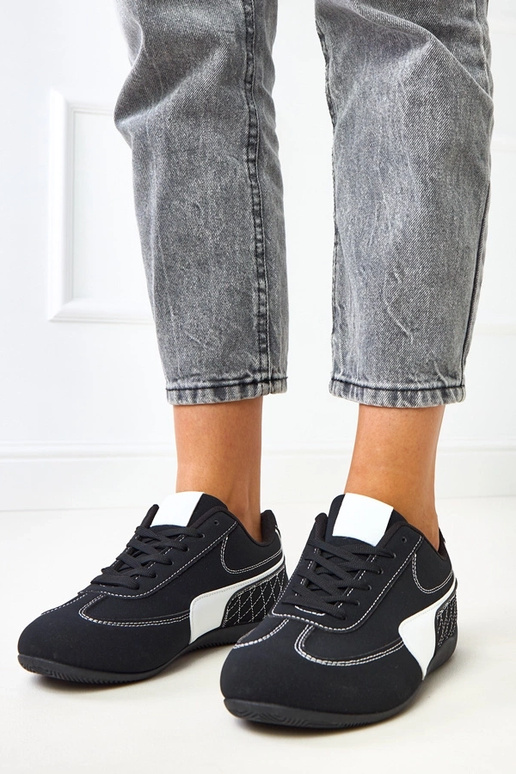 Baskets noires avec accent blanc Manaar Baskets noires avec accent blanc Manaar