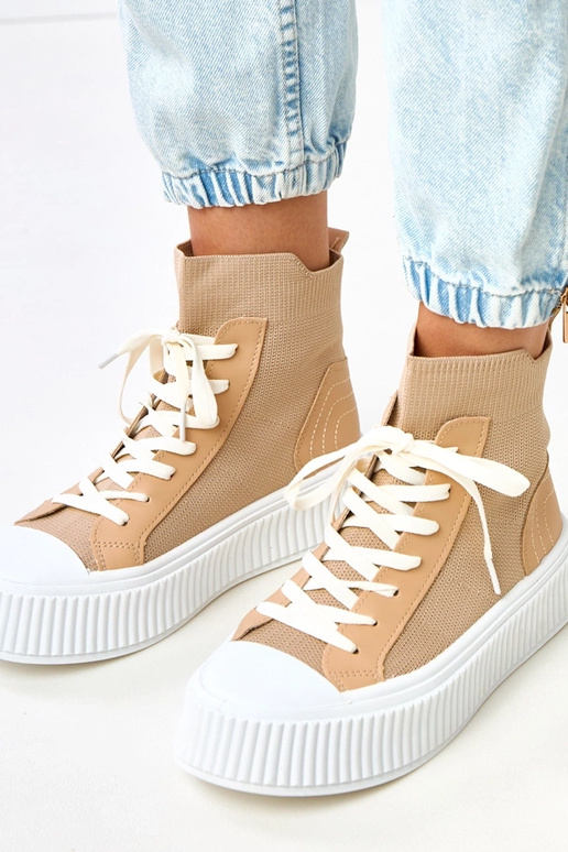 Mocassins marron à semelle épaisse de... Mocassins marron à semelle épaisse de...