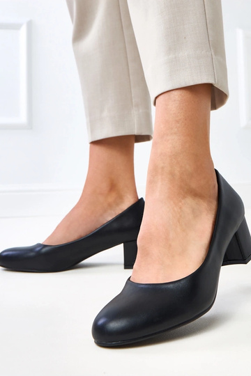 Chaussures classiques à talons bas noires Mavise