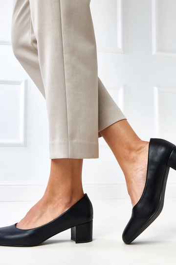 Chaussures classiques à talons bas noires Mavise 2