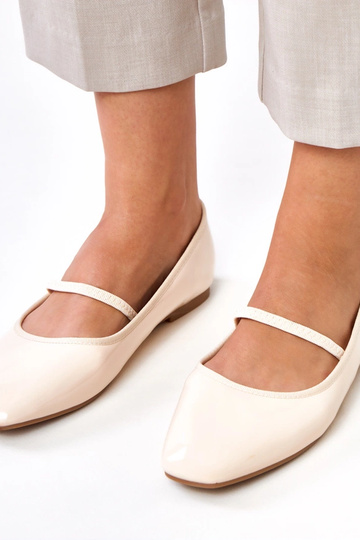 Ballerines beige verni avec élastiques Lantos 2