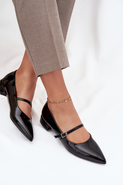 Ballerines laquées Activé Subtilm Obcasie avec des sangles couleur noire Isvella Ballerines laquées Activé Subtilm Obcasie avec des sangles couleur noire Isvella