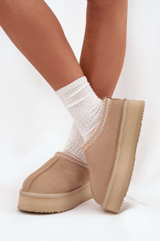 Faible en daim Bottes de neige FémininHaftem avec une plateforme Vinceza 97960 beige