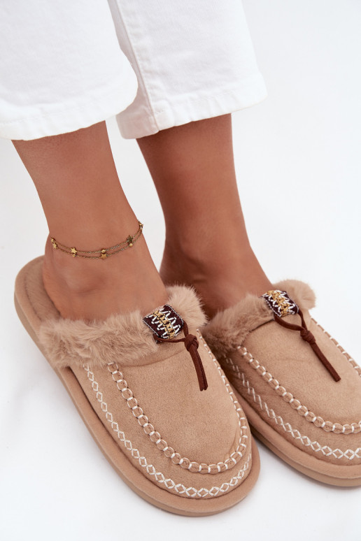 Chaussons Féminin avec un manteau de fourrure I Haftem beige Perivelle