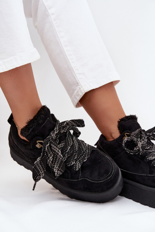 avec des lacets Bottes de neige Féminin avec une plateforme réchauffer avec de la fourrure à l intérieur couleur noire Tavelle