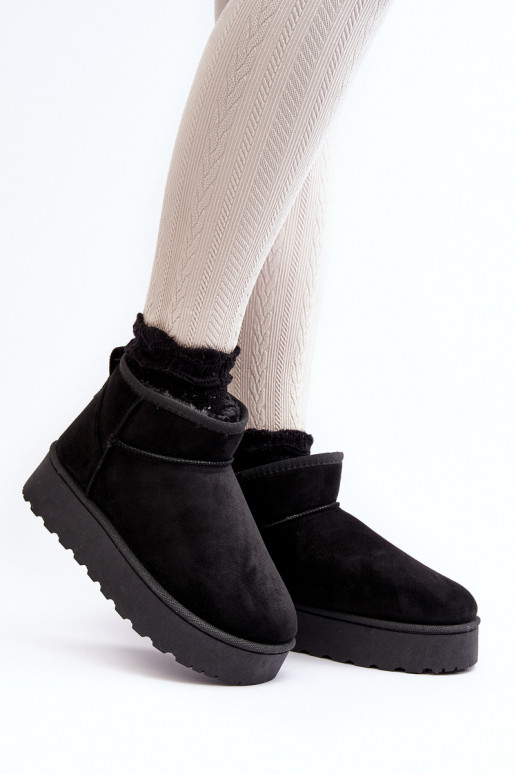 Bottes de neige Féminin avec une plateforme réchauffer avec de la fourrure à l intérieur couleur noire Xamella Bottes de neige Féminin avec une plateforme réchauffer avec de la fourrure à l intérieur couleur noire Xamella