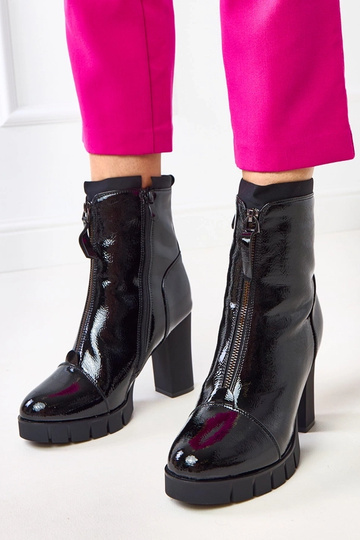 Bottines laquées noires à talon Sasa