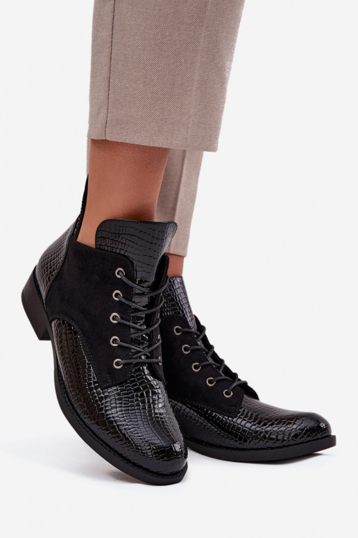 avec effet vernis Bottes pour femmes Avec des décorations Tłoczeniem réchauffer Vinceza 16477 couleur noire