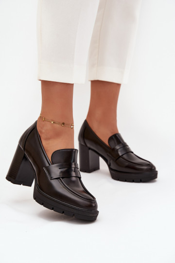 chaussures Féminin avec des talons en cuir écologique CzekoladoÀe Ilyssia