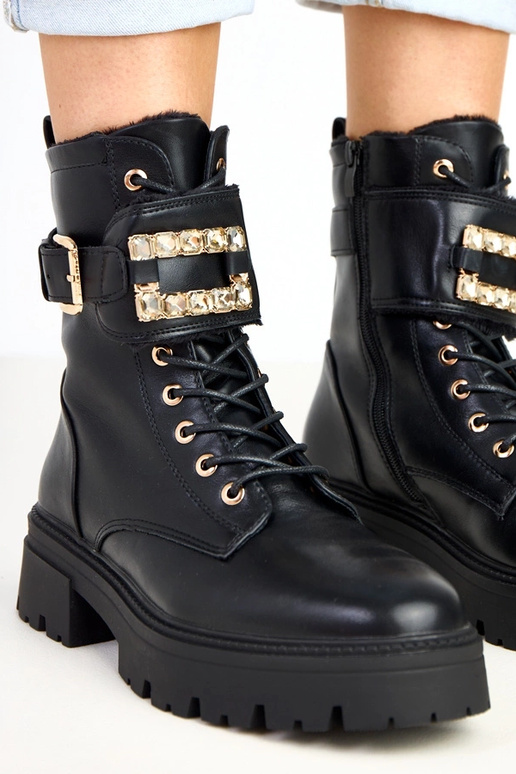 Bottes noires chaudes sur plateforme...