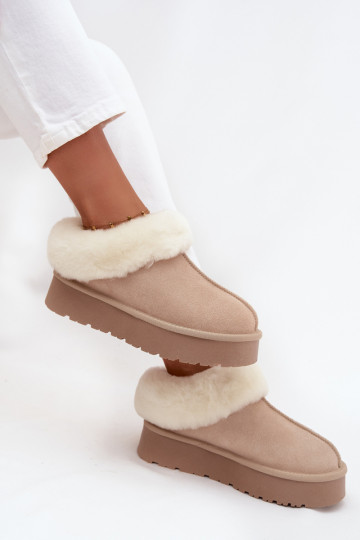 Peau en daim Bottes de neige Féminin avec un manteau de fourrure beige Mivelle
