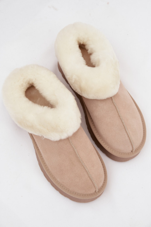 Peau en daim Bottes de neige Féminin avec un manteau de fourrure beige Mivelle