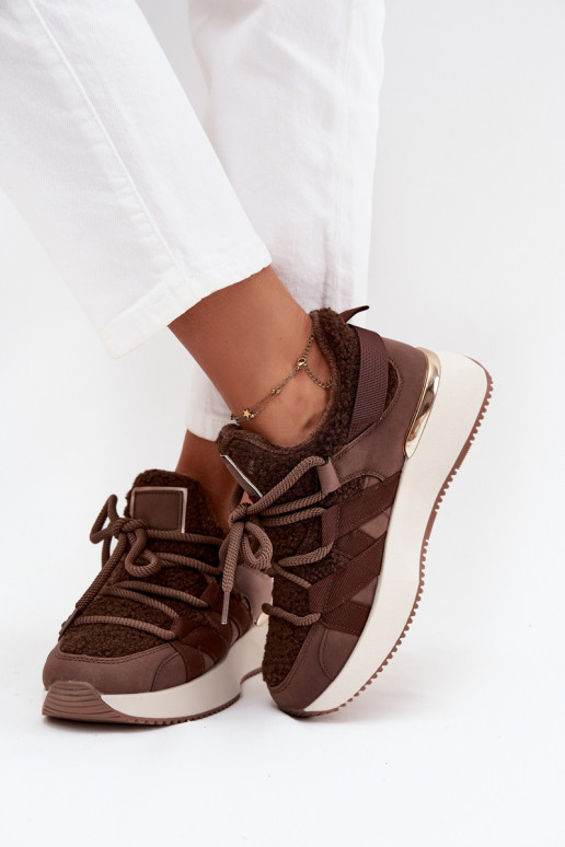 réchauffer Chaussures modèle baskets Féminin avec une plateforme marron Juvira réchauffer Chaussures modèle baskets Féminin avec une plateforme marron Juvira