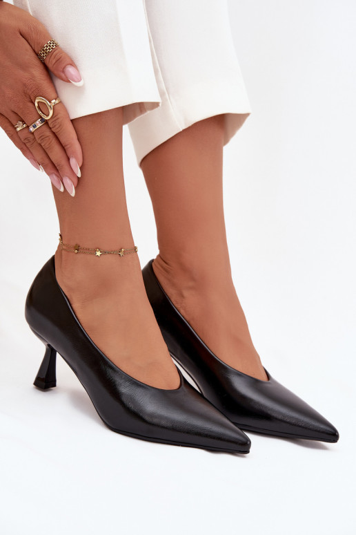 avec effet vernis Chaussures avec des talons fins couleur noire Gavrielle avec effet vernis Chaussures avec des talons fins couleur noire Gavrielle