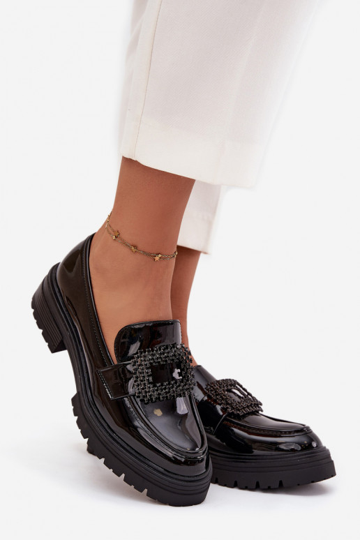 avec effet vernis chaussures mocassins pour femmes décorer avec boucles couleur noire Luvianne