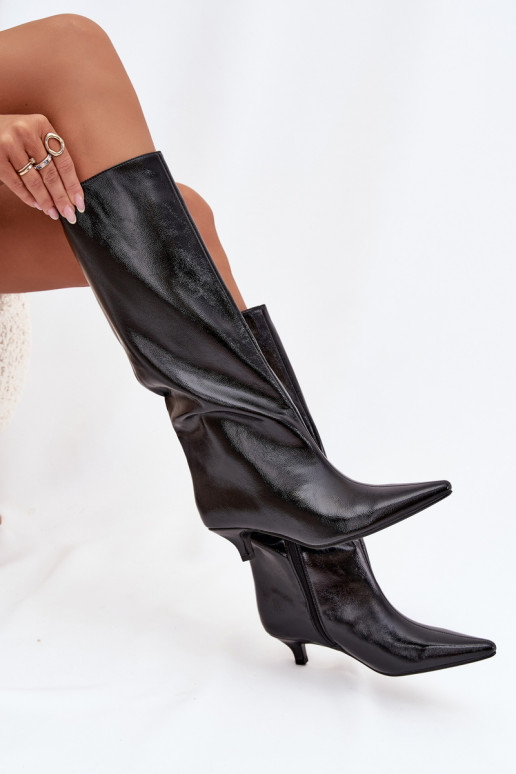 avec effet vernis bottes pour femmes Sur un talon bas couleur noire Mireva