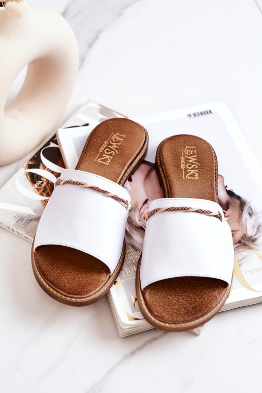 Pantoufles en cuir LeÀski Shoes 3047 couleur blanche Pantoufles en cuir LeÀski Shoes 3047 couleur blanche