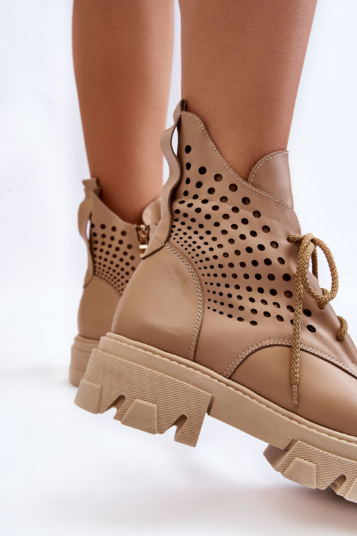 Peau bottes d équitation hautes avec des éléments ajourés beige Abilene Peau bottes d équitation hautes avec des éléments ajourés beige Abilene