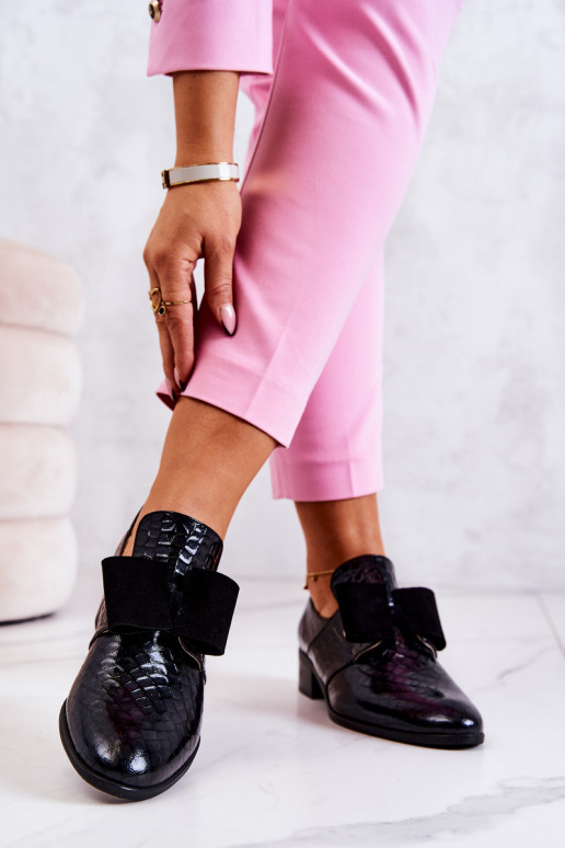 Peau avec imitation peau de serpent chaussures couleur noire Il fautrleigh Peau avec imitation peau de serpent chaussures couleur noire Il fautrleigh