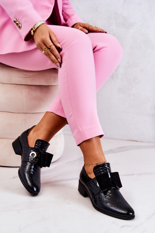 Peau avec imitation peau de serpent chaussures couleur noire Il fautrleigh Peau avec imitation peau de serpent chaussures couleur noire Il fautrleigh