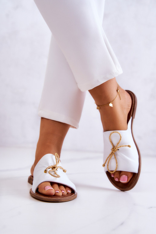 Zazoo Peau 2659 Pantoufles pour femmes couleur blanche Zazoo Peau 2659 Pantoufles pour femmes couleur blanche