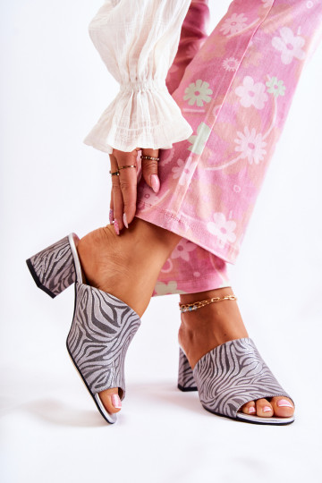 Chaussons en cuir gris pour femmes avec talons Zebra Nessita 2