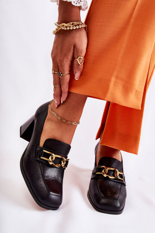 Peau Chaussures avec des chaînes Laura Messi 2515 couleur noire