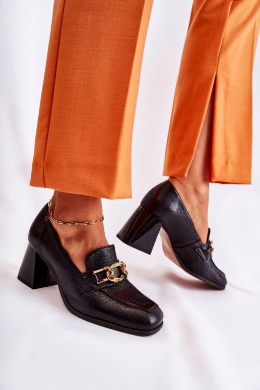 Peau Chaussures avec des chaînes Laura Messi 2515 couleur noire