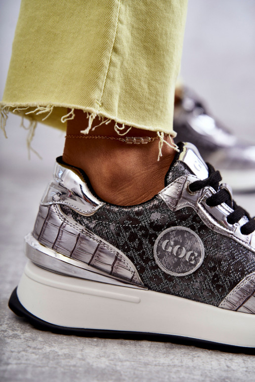 Féminin baskets Sur un coin GOE KK2N4083 couleur argent Féminin baskets Sur un coin GOE KK2N4083 couleur argent