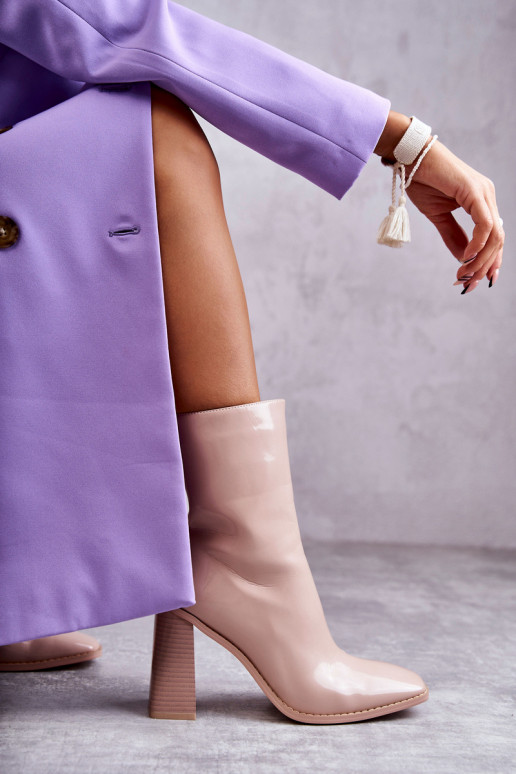 Féminin avec effet vernis Bottes bottes beige Il fautrgit