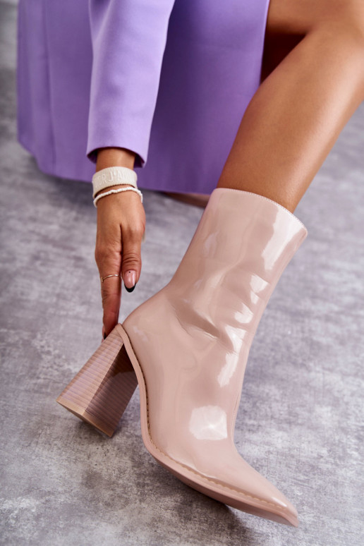 Féminin avec effet vernis Bottes bottes beige Il fautrgit