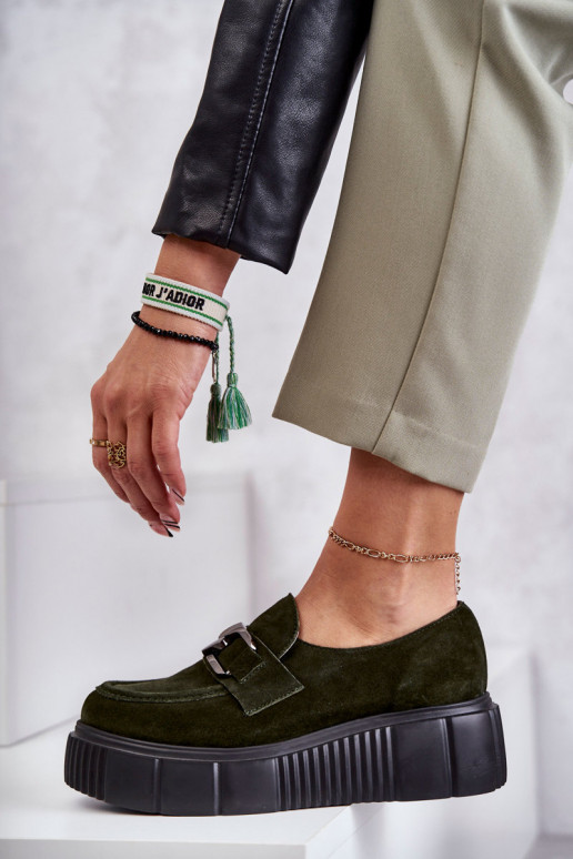 À la mode en daim chaussures avec une plateforme couleur kaki Lemar Il fautrsol À la mode en daim chaussures avec une plateforme couleur kaki Lemar Il fautrsol