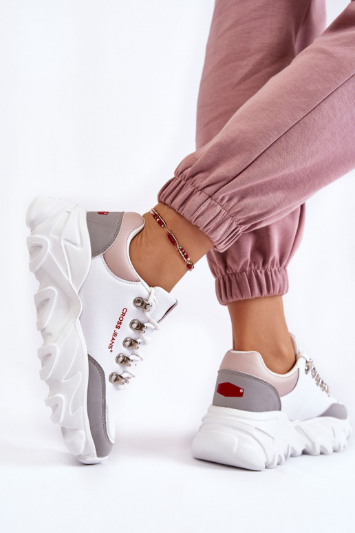 Féminin Chaussures modèle baskets avec une plateforme Cross Jeans KK2R4071C couleur blanche Féminin Chaussures modèle baskets avec une plateforme Cross Jeans KK2R4071C couleur blanche