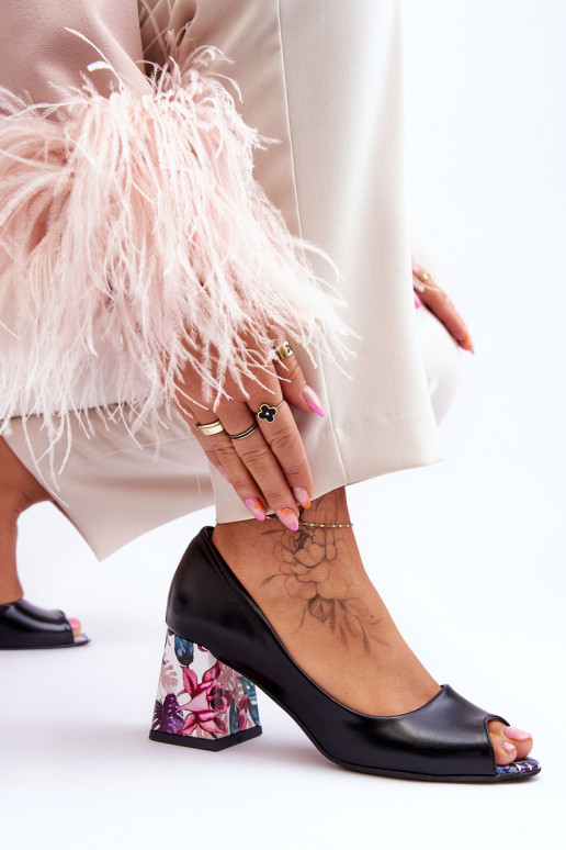 Peau Chaussures avec des talons décorés LeÀski Shoes 2608/K couleur noire