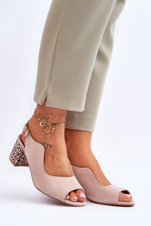 Féminin Sandales en daim avec des talons Il fautciejka 05870-04 beige Féminin Sandales en daim avec des talons Il fautciejka 05870-04 beige