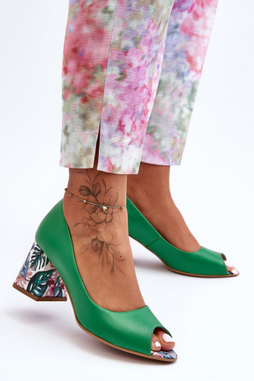 Peau Chaussures avec des talons décorés LeÀski Shoes 2608/K couleur verte